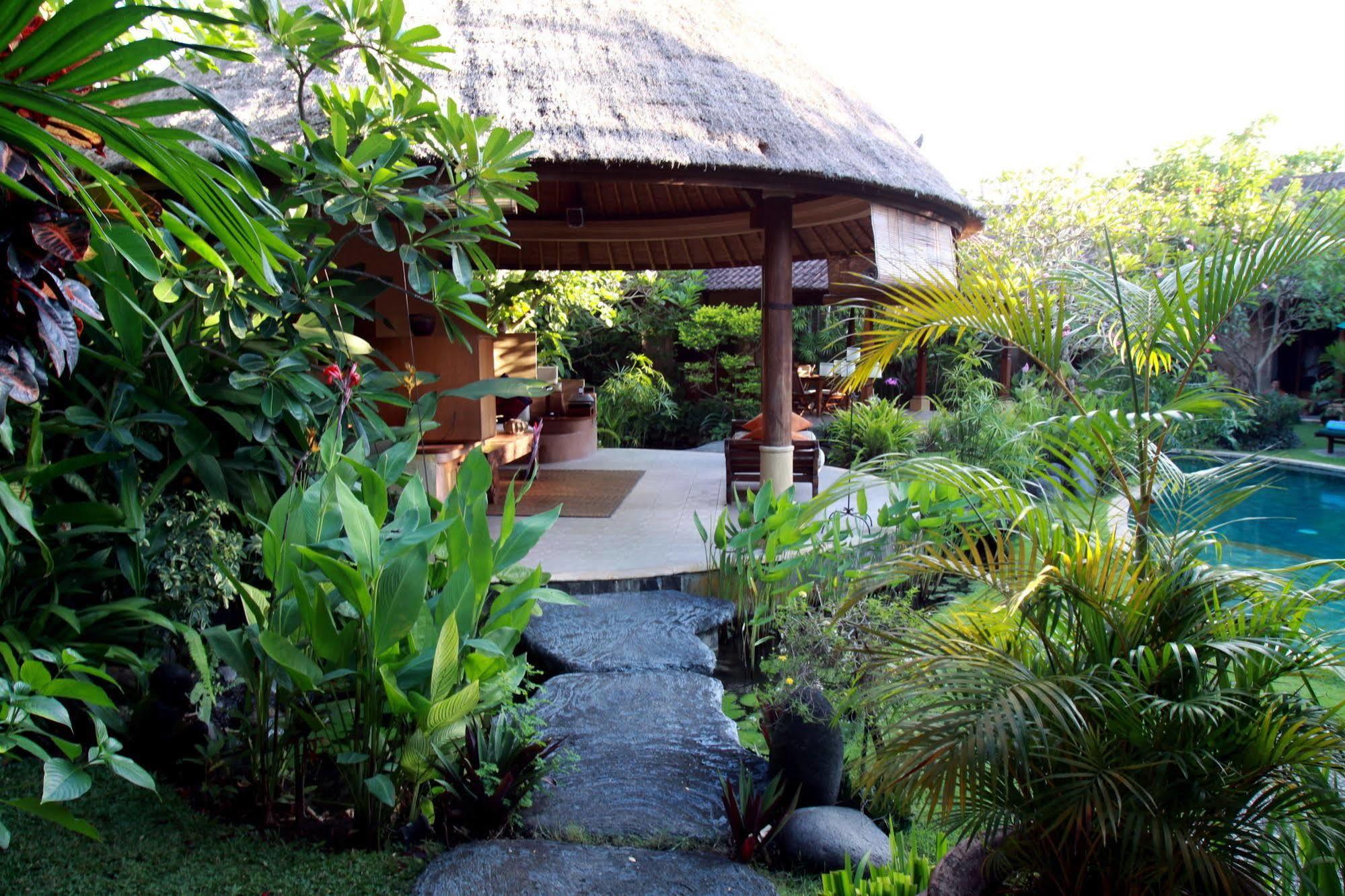 Villa Plawa Asri Seminyak  Bagian luar foto